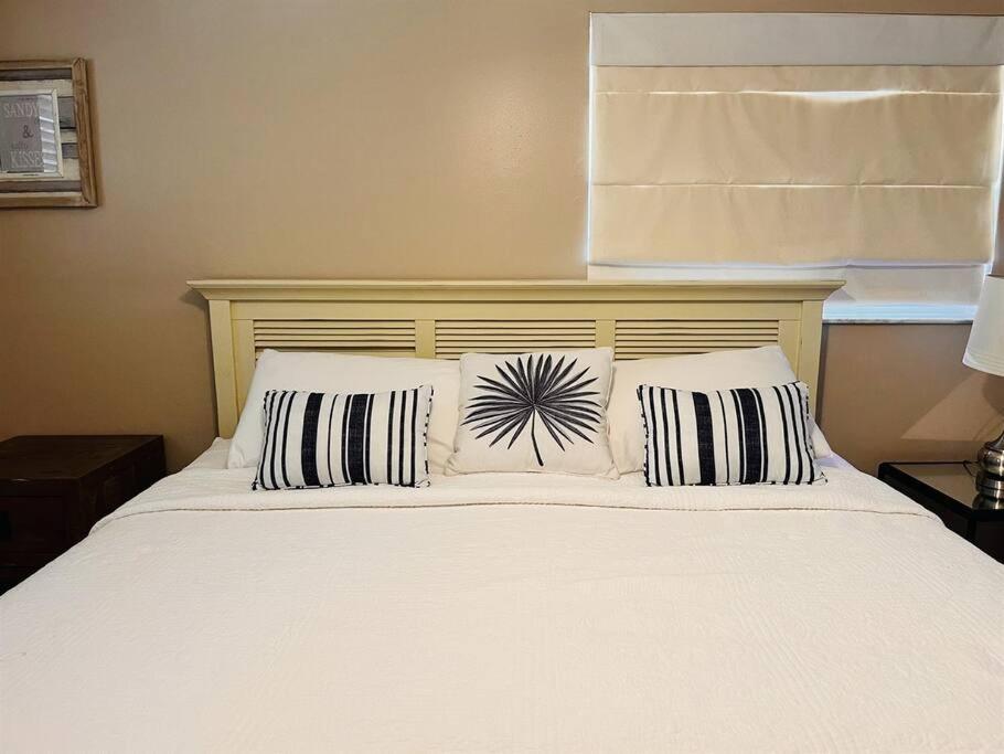 5Bed2Bath Pool Home Walking Distance From Beach! Clearwater Beach Kültér fotó