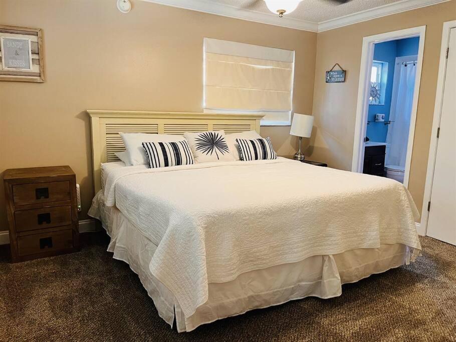 5Bed2Bath Pool Home Walking Distance From Beach! Clearwater Beach Kültér fotó